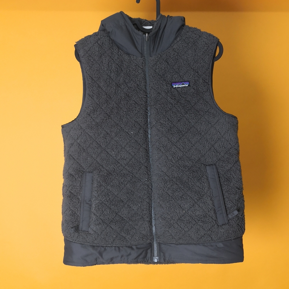 Patagonia Women Jacket Vest Reversible fleece casual winter 2 pocket Sz S puffy